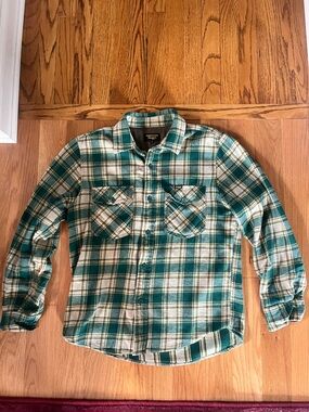 Men’s Seager Co - Green Plaid Flannel Shirt - size small